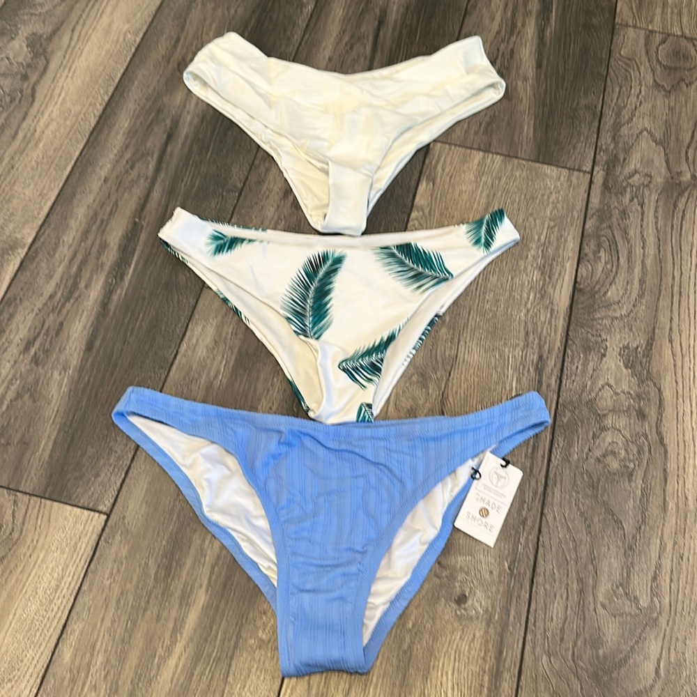 Bikini bottoms. New, never worn. All size Large.